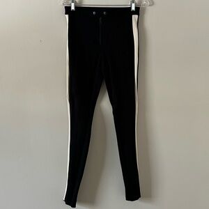 Alice + Olivia Black Skinny Pants White Side Stripe Zip Front Women’s Size 4